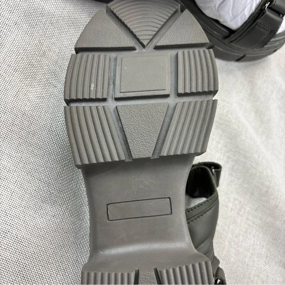 AQUA COLLEGE Womens Green Hux Round Toe Platform Slingback Sandal 11 M - Picture 9 of 12